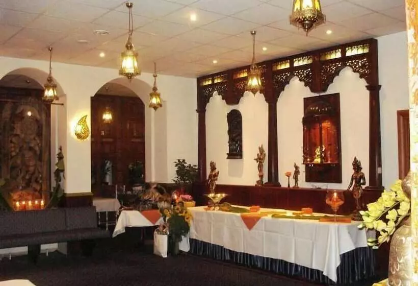 Отель Starkenburger Hof