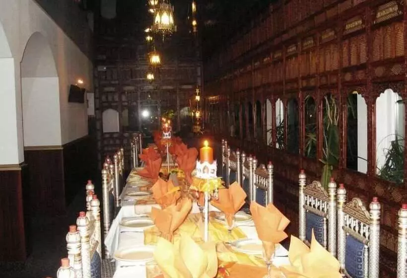 Отель Starkenburger Hof