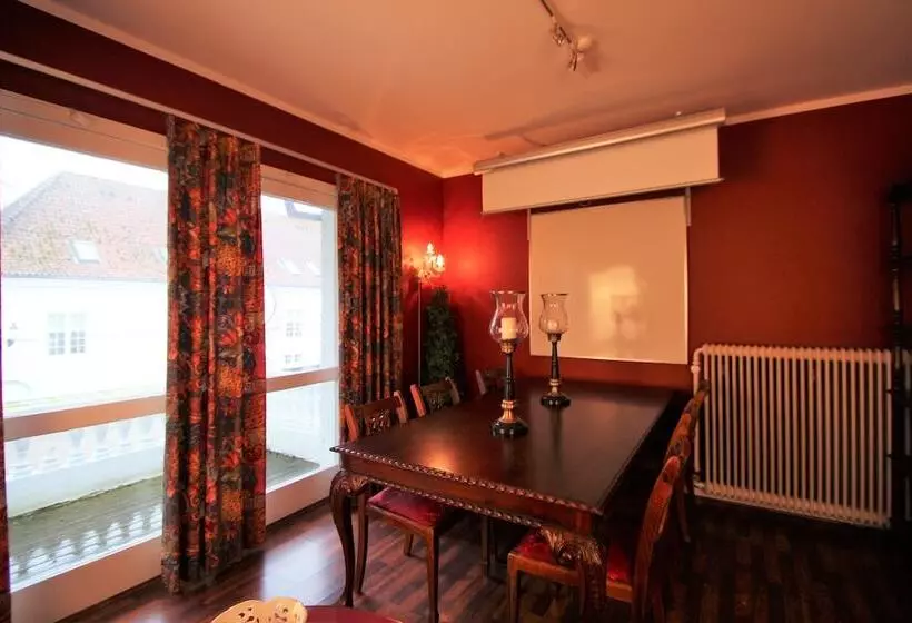 Hotel Store Restrup Slots