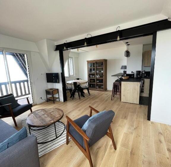 Appartement Avec Vue Sur La Mer A Benerville Sur Mer