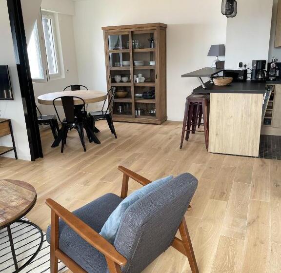 Appartement Avec Vue Sur La Mer A Benerville Sur Mer