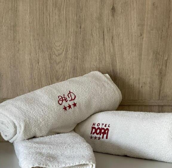 Hotel Dora