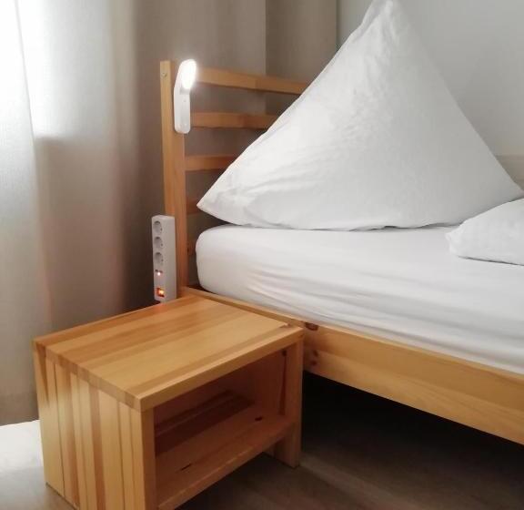 בית מלון כפרי Hanseatic Garni