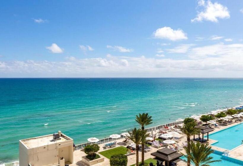 Amazing View Beachfront Resort Luxury Amenities