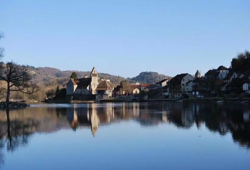 Majatalo Domaine Des Escouanes