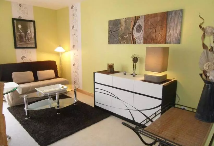 Majatalo Domaine Des Escouanes