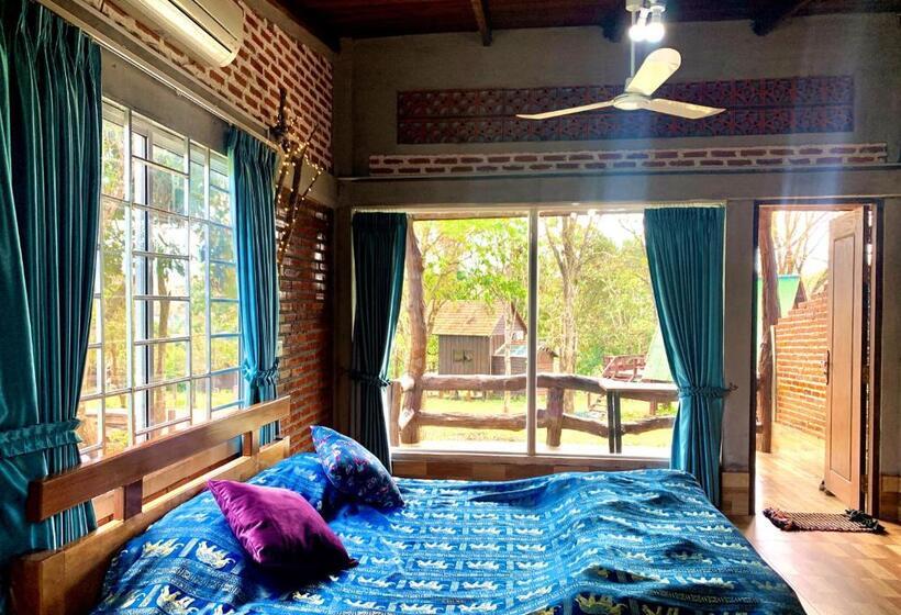 渡假胜地  Nature Lodge