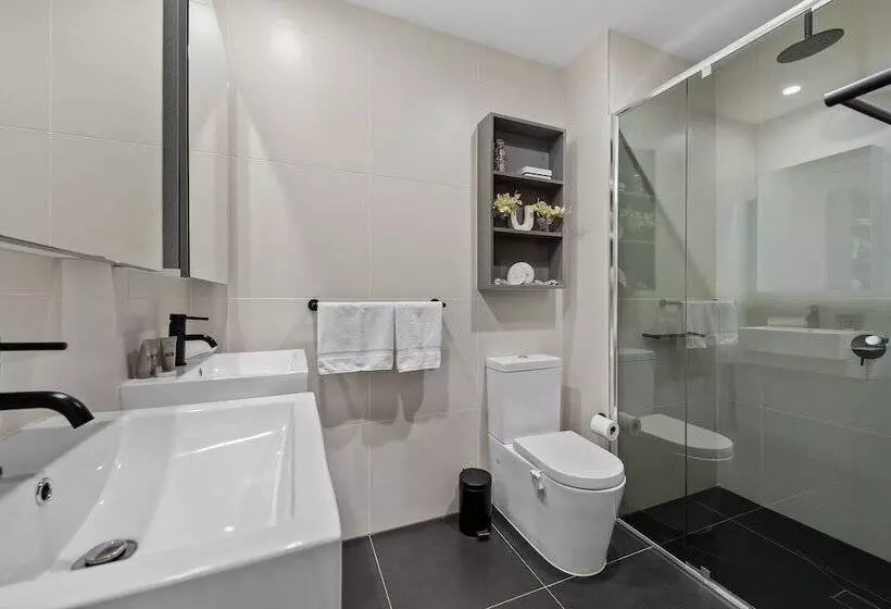 Staycentral   Northcote Townhouse With Study