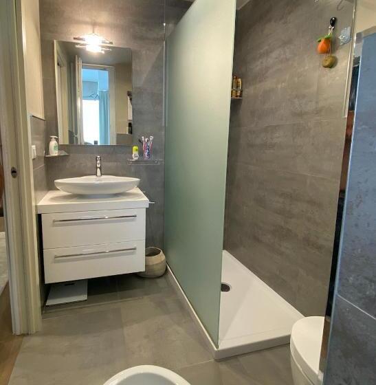 Appartamento Incantevole Con Posto Auto Riservato Clic House