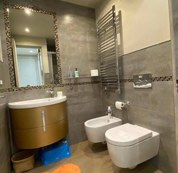 Appartamento Incantevole Con Posto Auto Riservato Clic House