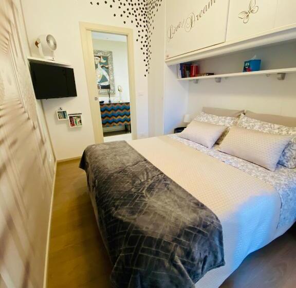 Appartamento Incantevole Con Posto Auto Riservato Clic House