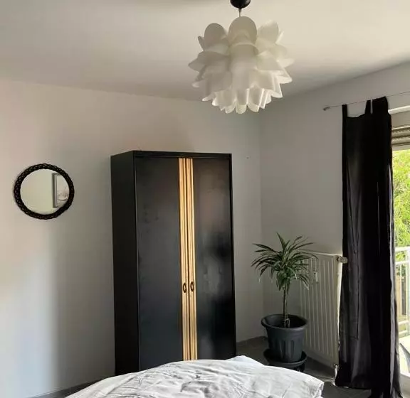 City Apartment #2 Bei Der Porzellan Manufaktur