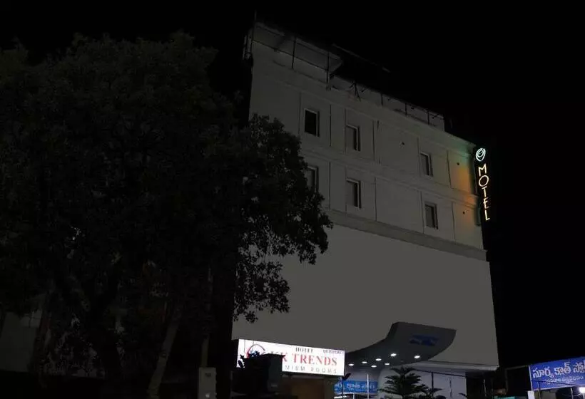 ホテル Collection O Kk Trends