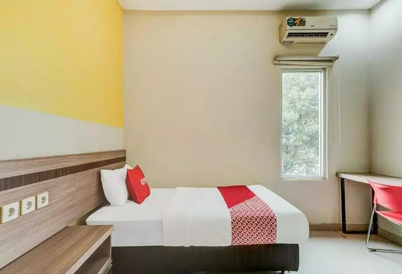 هتل Oyo 90986  Srikandi Adisucipto