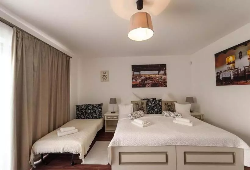 Rókusfalvy Birtok Vendégház Etyek