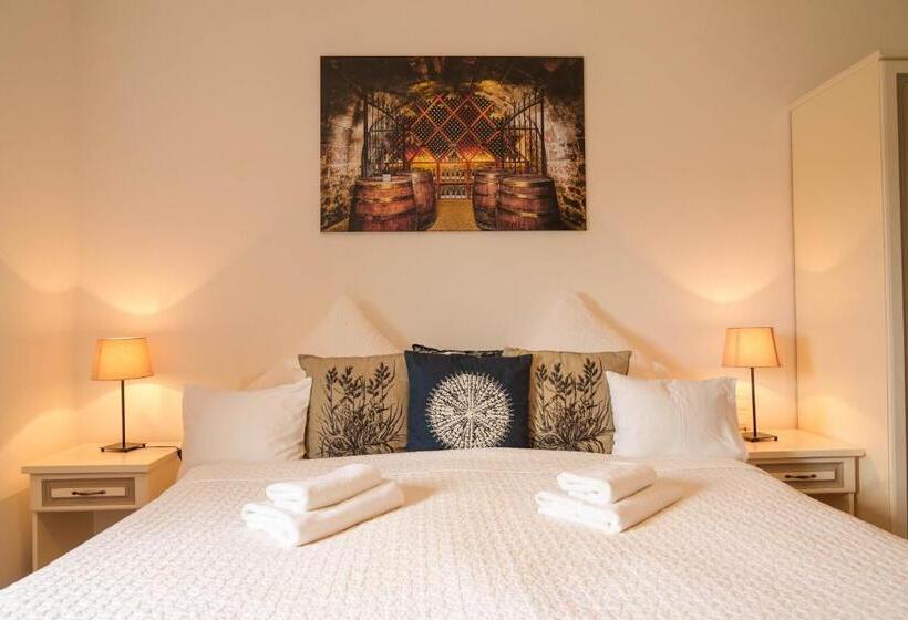 Rókusfalvy Birtok Vendégház Etyek