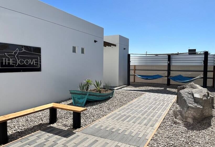 The Cove Boutique Hotel Adults Only