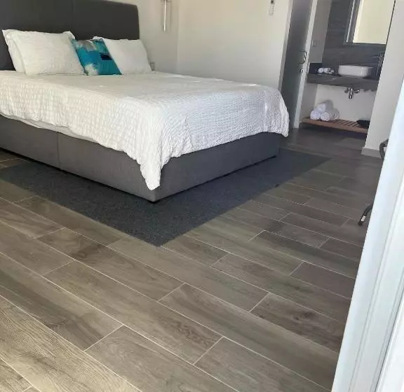The Cove Boutique Hotel Adults Only