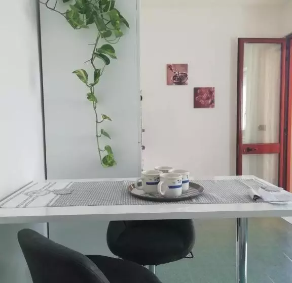 The Queen In Love Ro