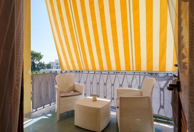 The Queen In Love Ro