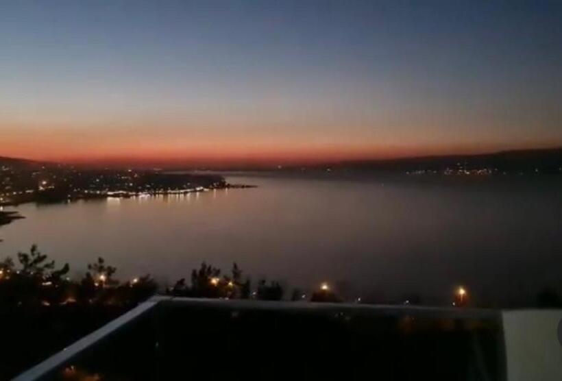 Whi̇te Rose Vi̇lla Jakuzili Ve Isıtma Havuzlu