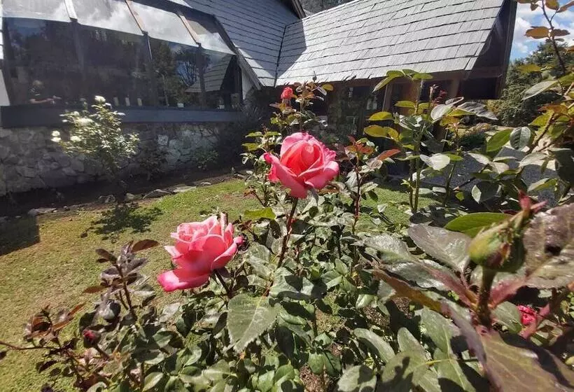 Retkeilymaja Hostería Las Nieves