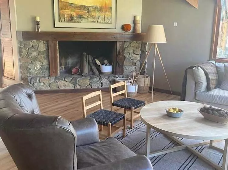 Retkeilymaja Hostería Las Nieves