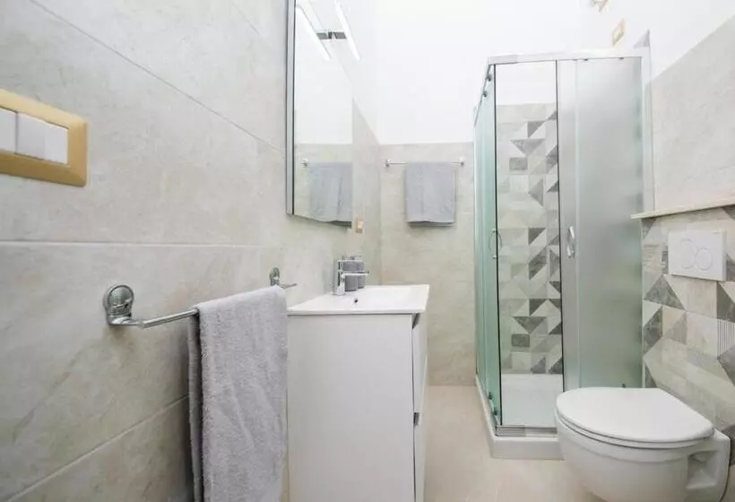 تختخواب و صبحانه Viale Italia Boutique Rooms