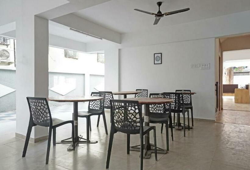 Fabhotel Saffron Inn I   Nr Darshan Museum