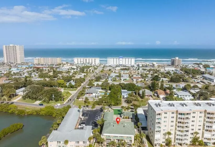 Intercoastal Dreams 101