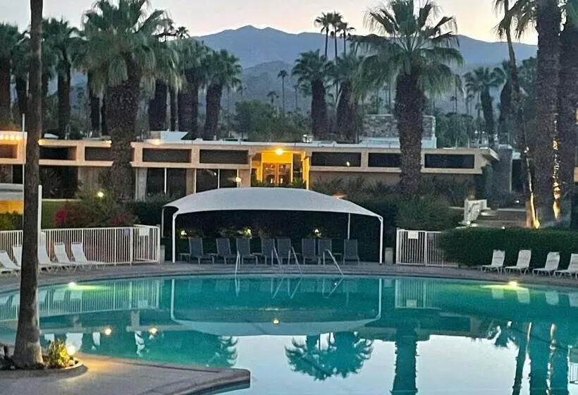 Large Creekside Studio At Shadow Mountain Resort And Club
