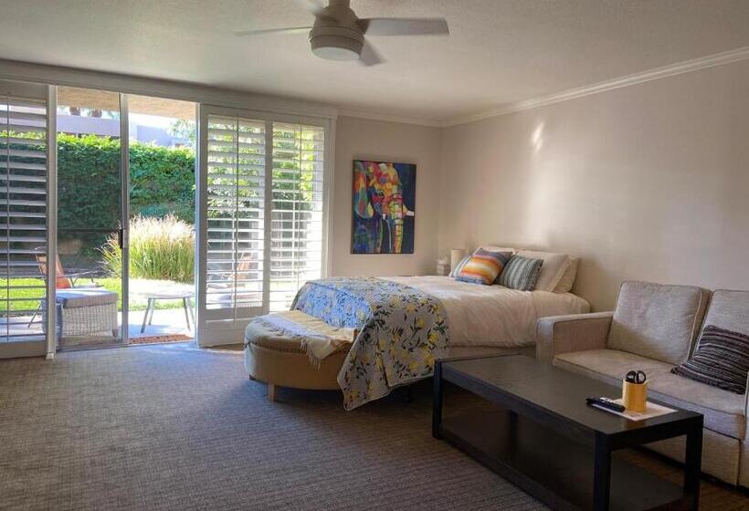 Large Creekside Studio At Shadow Mountain Resort And Club