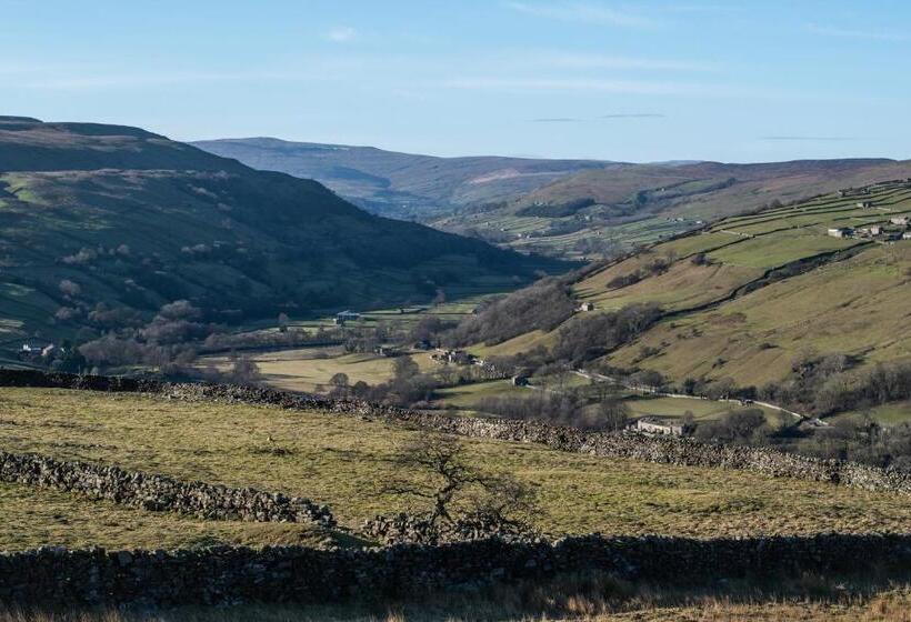 Peep O Day Stylish 4bedroom Cottage With Dale View