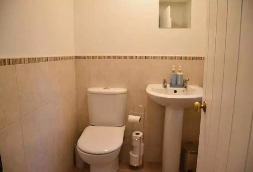 Peep O Day Stylish 4bedroom Cottage With Dale View