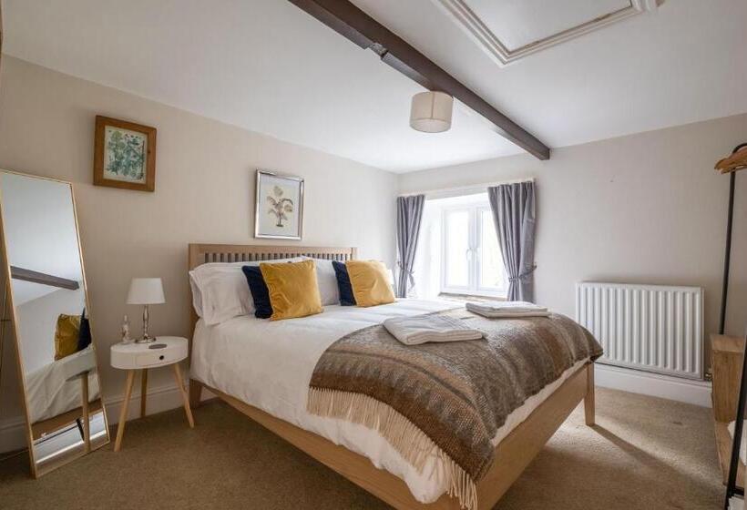 Peep O Day Stylish 4bedroom Cottage With Dale View