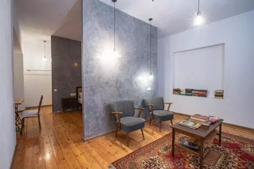 پانسیون Casa Akacia