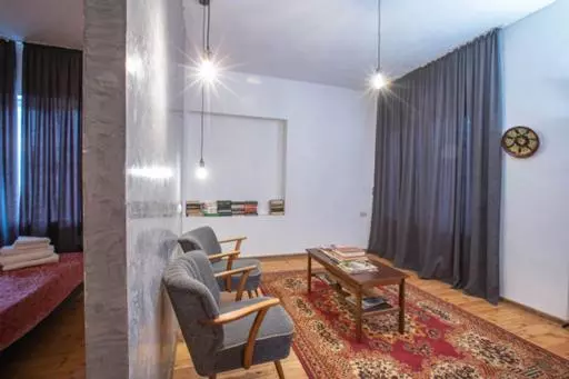 پانسیون Casa Akacia