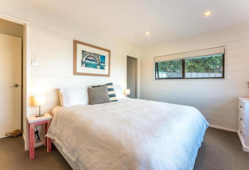 Skomer House Stay Waiheke