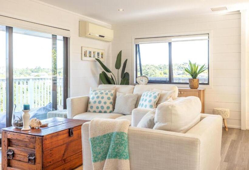 Skomer House Stay Waiheke