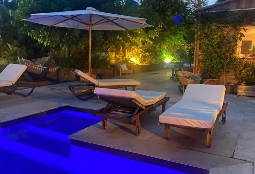 Villa Des Oliviers