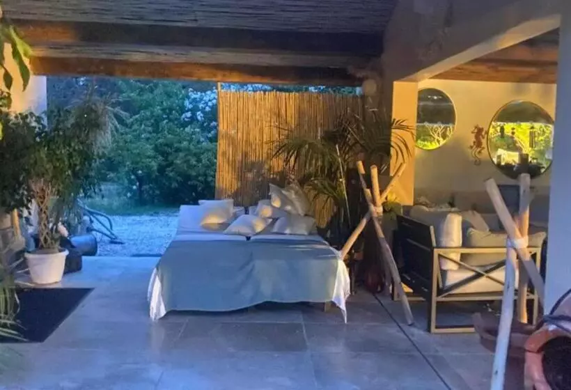Villa Des Oliviers