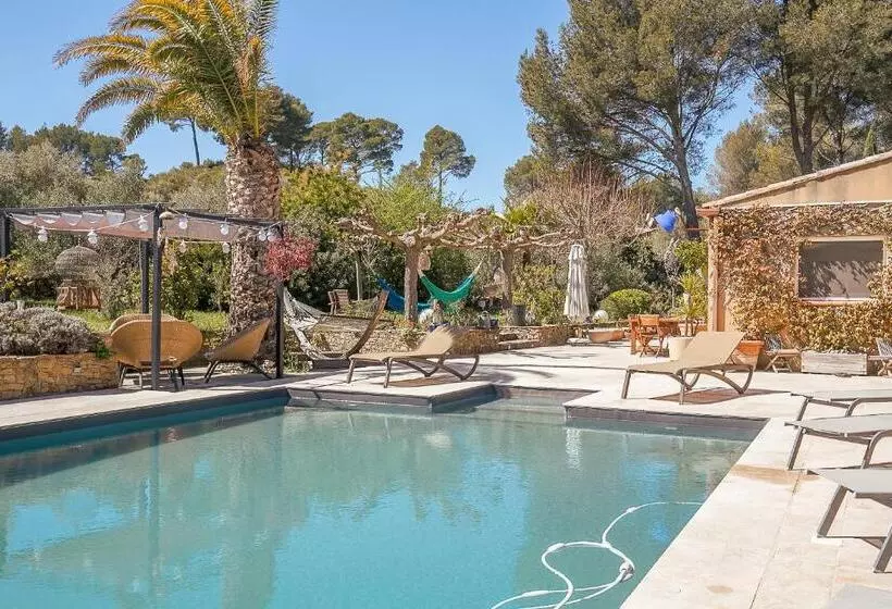 Villa Des Oliviers