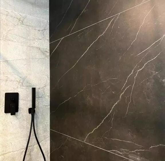 Alora Home   Hostatel