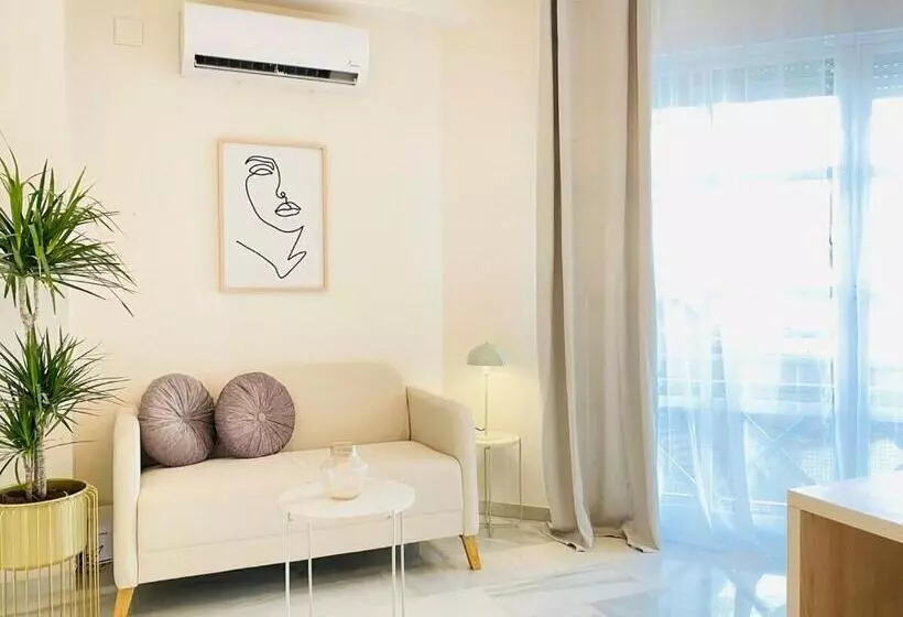 Alora Home   Hostatel