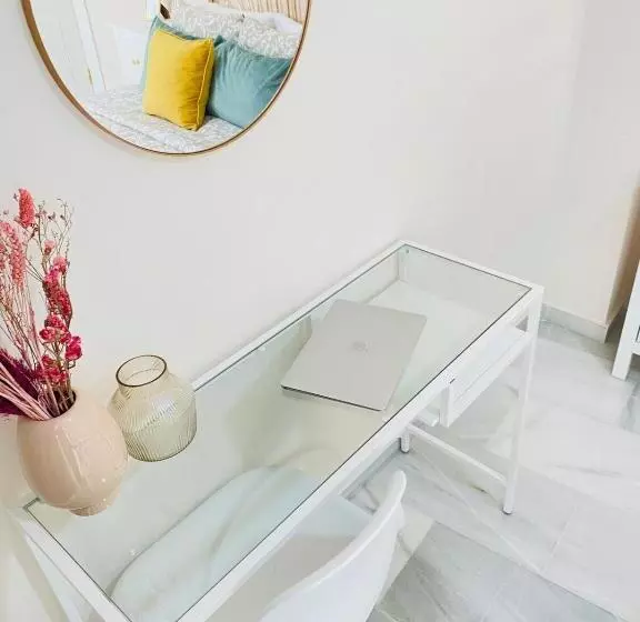 Alora Home   Hostatel