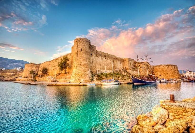 Anadol Hotel & Pool At Kyrenia City Center