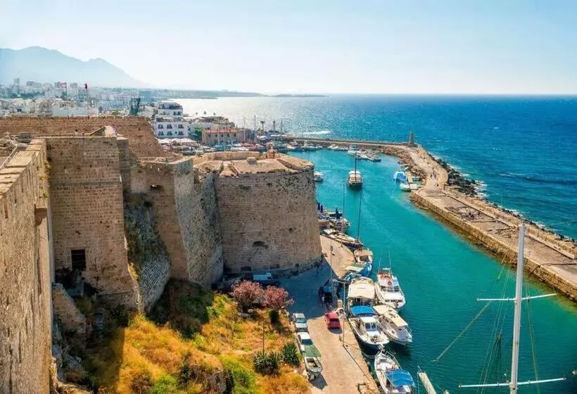 Anadol Hotel & Pool At Kyrenia City Center