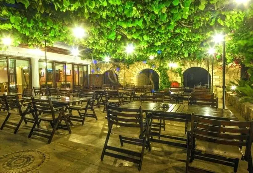 Anadol Hotel & Pool At Kyrenia City Center