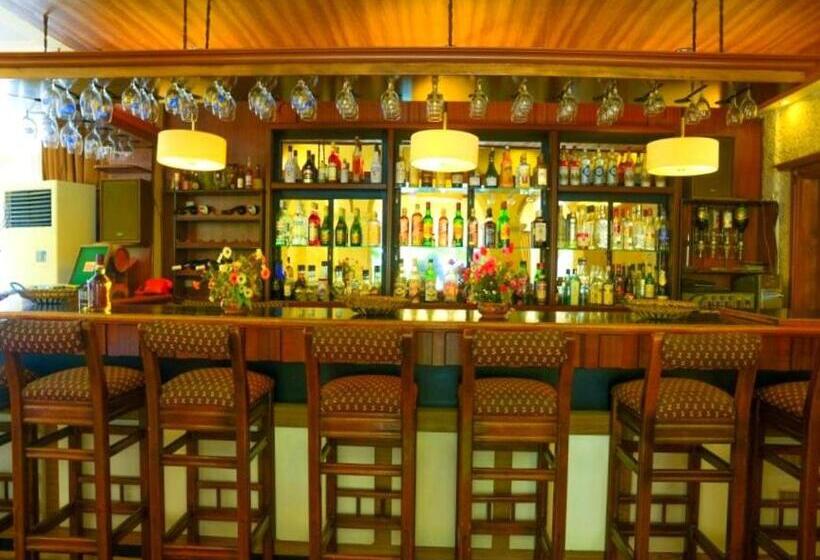 Anadol Hotel & Pool At Kyrenia City Center