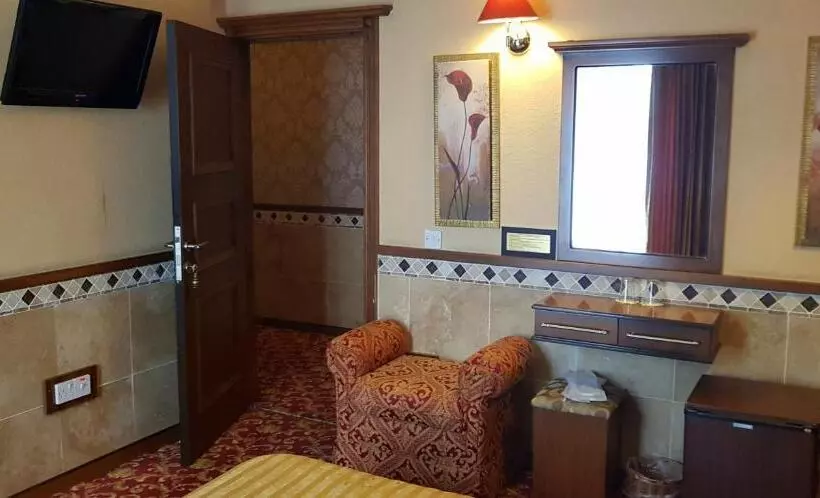 Anadol Hotel & Pool At Kyrenia City Center